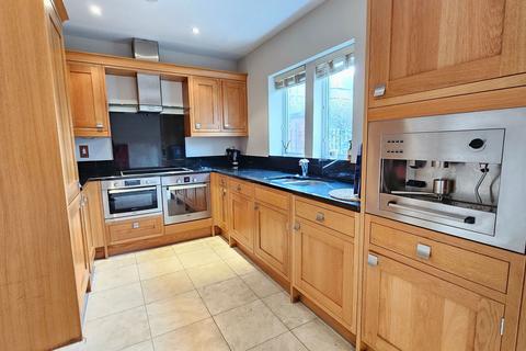 3 bedroom end of terrace house for sale, Abbey Gardens, Reading RG7