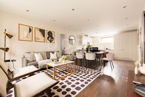 2 bedroom mews for sale, Lambolle Place, London, NW3