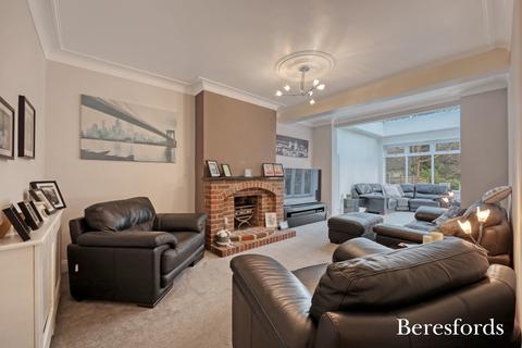 23 Netherpark Drive, Romford, RM2 5RJ