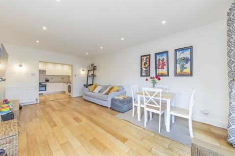 3 bedroom maisonette to rent, Hurstbourne Road, London SE23