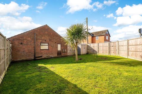 2 bedroom semi-detached bungalow for sale, Hawthorn Avenue, Lincoln LN3