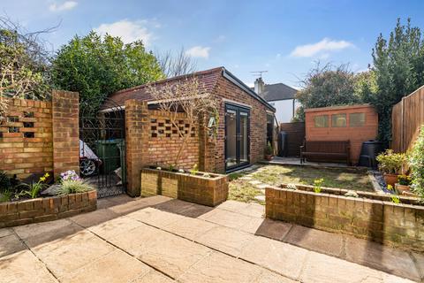 3 bedroom semi-detached house for sale, Lovelace Gardens, Walton-On-Thames, Surrey, KT12