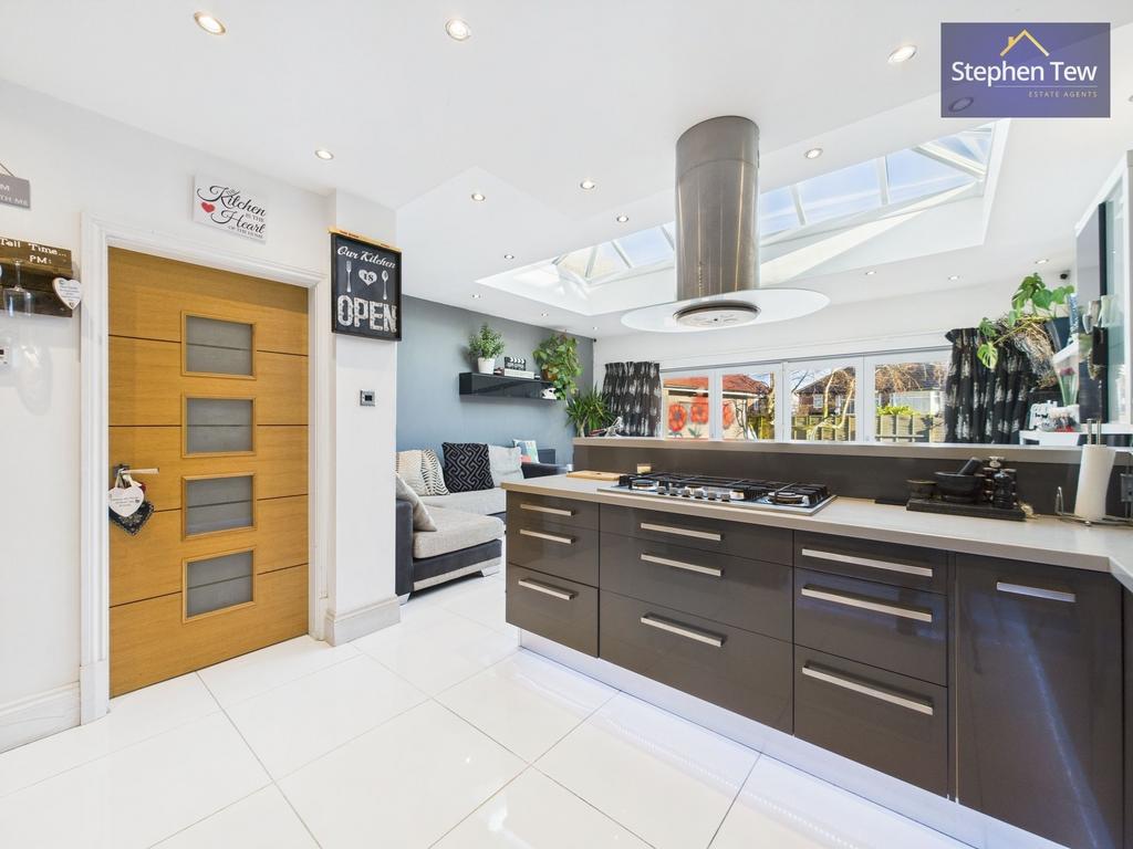 Living / Dining Kitchen