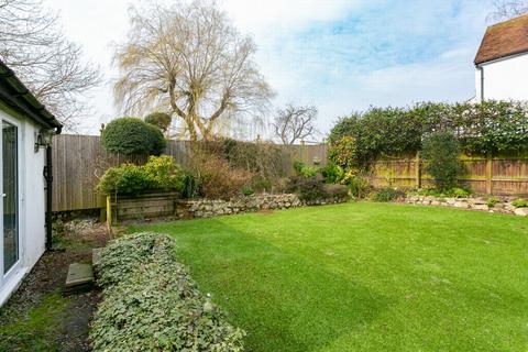 2 bedroom cottage for sale, The Street, Lympne, CT21