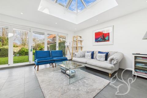 11 Beach Road, West Mersea, Colchester, CO5 8AA