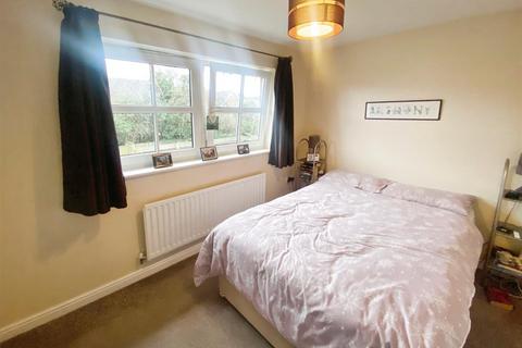 2 bedroom terraced house to rent, Dahn Drive, Ludlow