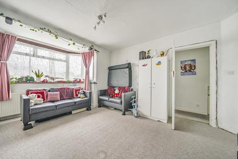 1 bedroom maisonette for sale, Imperial Drive, Harrow, Middlesex