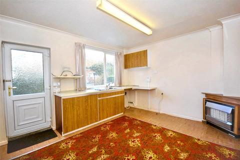 3 bedroom end of terrace house for sale, Smalewell Road, Pudsey, West Yorkshire