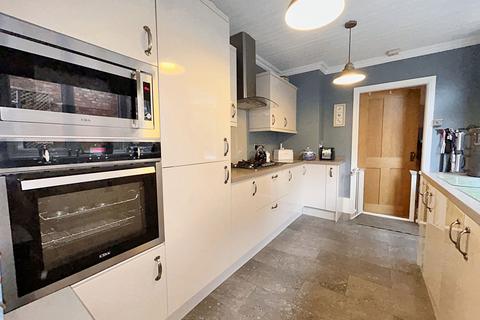 137 Windsor Avenue, Gateshead, NE8 4NX