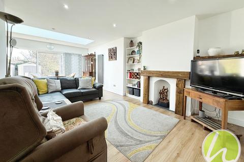 4 bedroom bungalow for sale, Giffords Cross Road, Corringham, SS17