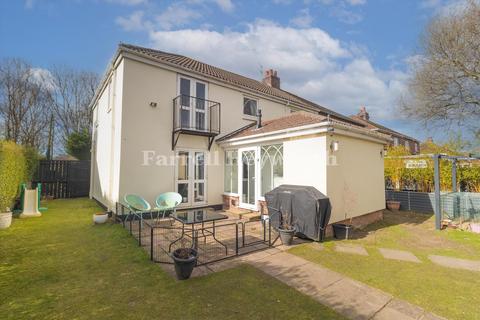 4 bedroom semi-detached house for sale, Park Lane, Poulton Le Fylde FY6