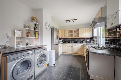 3 bedroom semi-detached house for sale, Fairless Avenue, Halifax