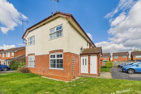 1 bedroom cluster house for sale, Edward Close, Aylesbury