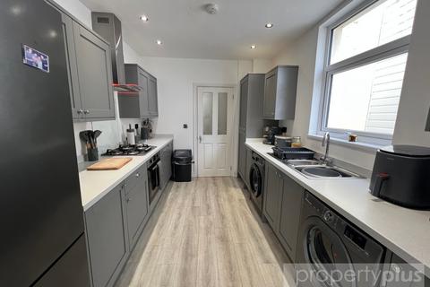 3 bedroom terraced house for sale, Ynyswen Road, Treorchy - Treorchy