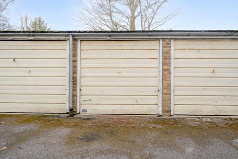 Property to rent, Garage 7, Worthing, West Sussex, BN11