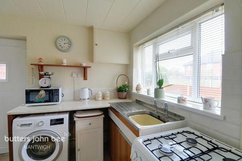 undefined, Elm Close, Wistaston