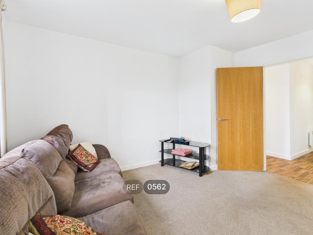 Kitchen &amp; Living area