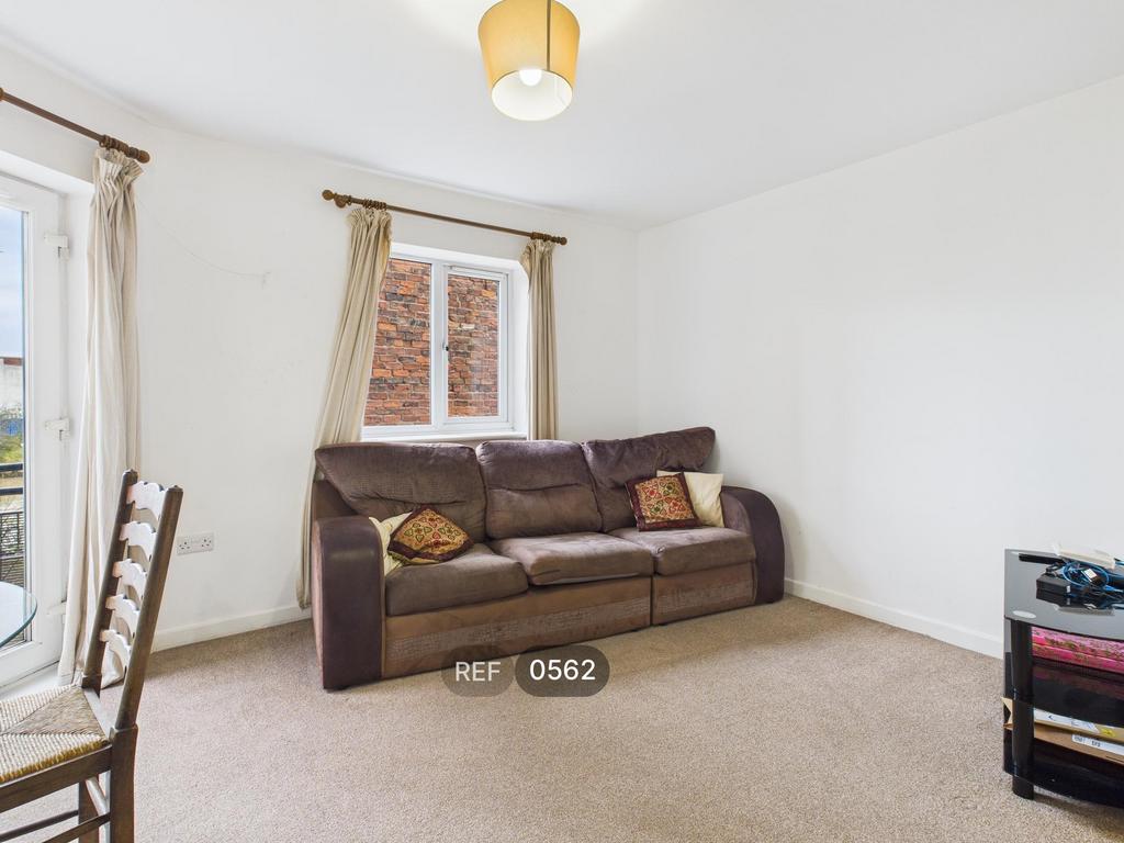 Kitchen &amp; Living area