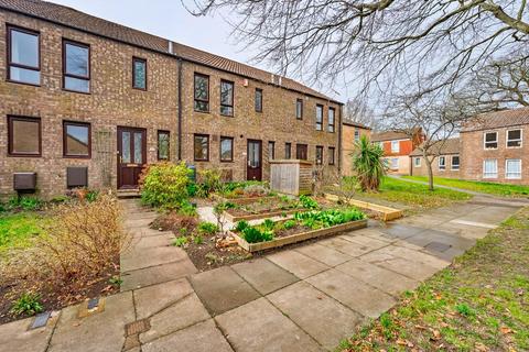 3 bedroom terraced house for sale, Well presented three bedroom family home in Yatton