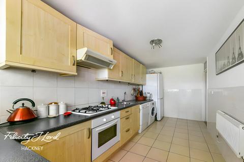 1 bedroom flat to rent, Chatham Place, LONDON