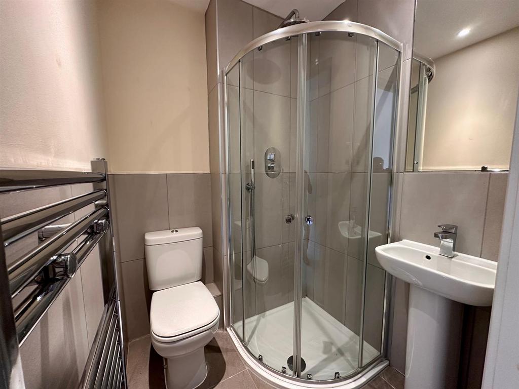 En suite shower room