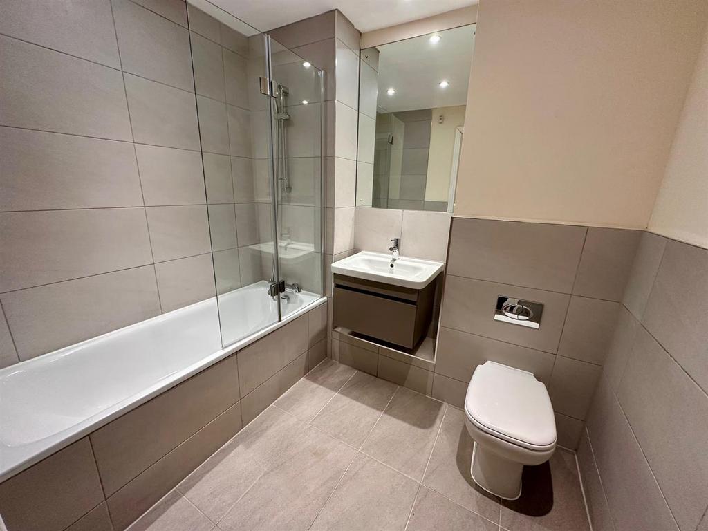 Family bathroom