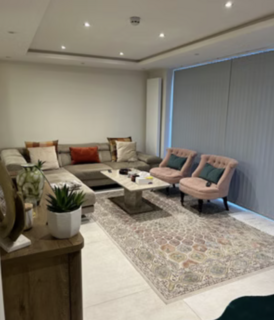 undefined, Pennine Drive, London NW2