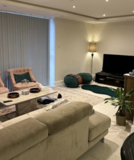 undefined, Pennine Drive, London NW2