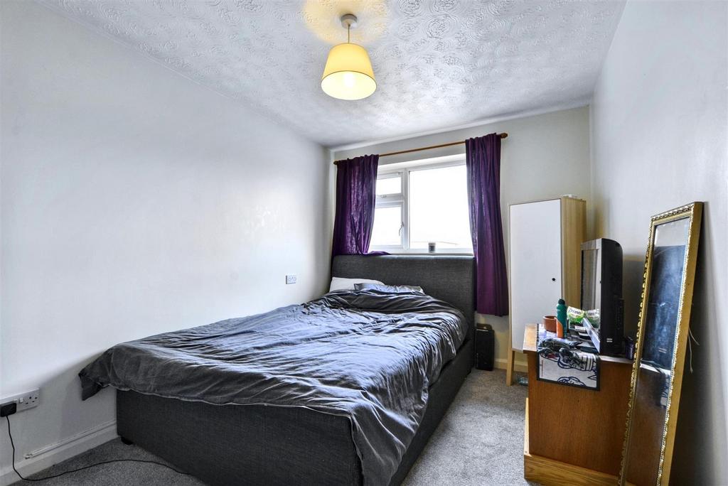 Bedroom 1.jpeg