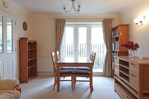 2 bedroom retirement property for sale, 89 Ladbroke Road, Redhill