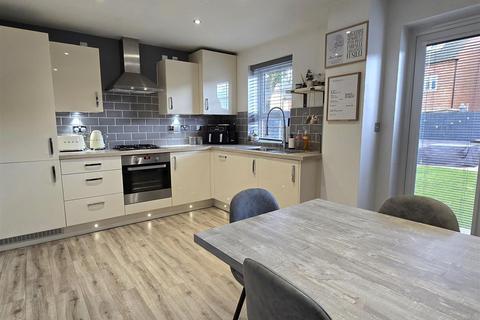 10 Isla Close, Mickleover, Derby, DE3 0AT