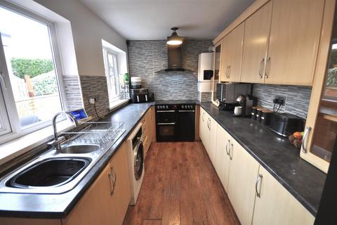 34 Lock Lane, Thorne, Doncaster, DN8 5ET