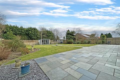 3 bedroom detached bungalow for sale, Newton Close, Swinderby, Lincoln