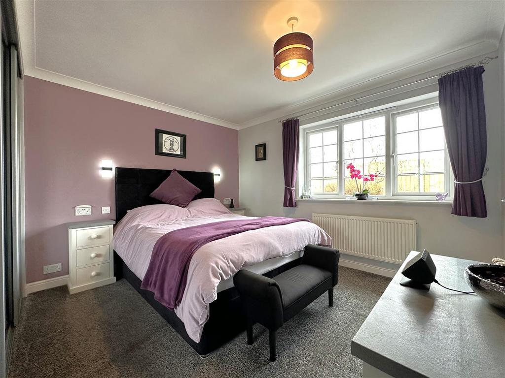 Master Bedroom 357