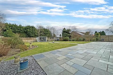 undefined, Newton Close, Swinderby, Lincoln
