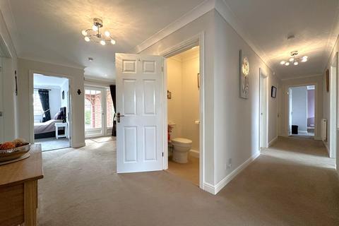 undefined, Newton Close, Swinderby, Lincoln