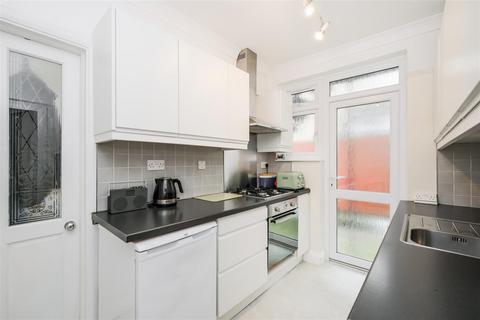 33 Forest Side, London, E4 6BA