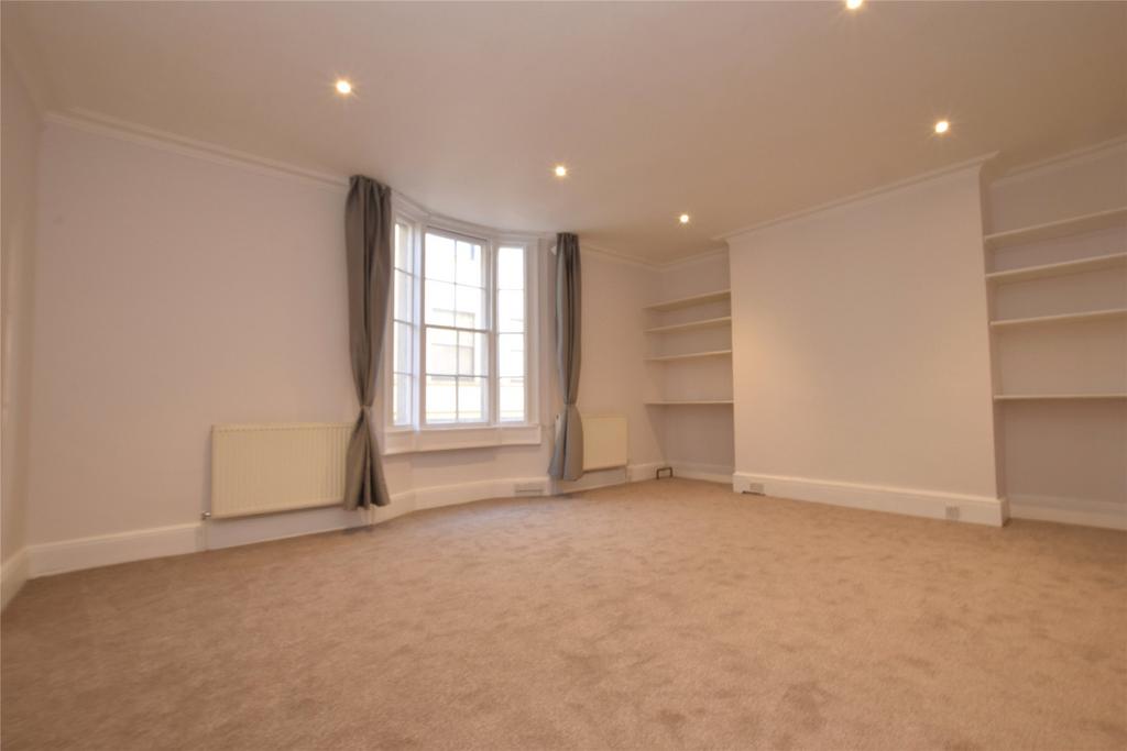 Bedroom/Living Room