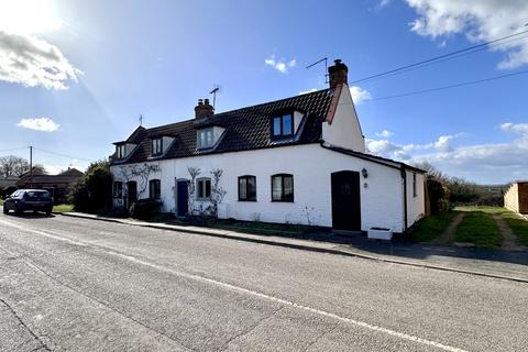 2 bedroom end of terrace house for sale, Aldreth Road, Haddenham, Ely, Cambridgeshire