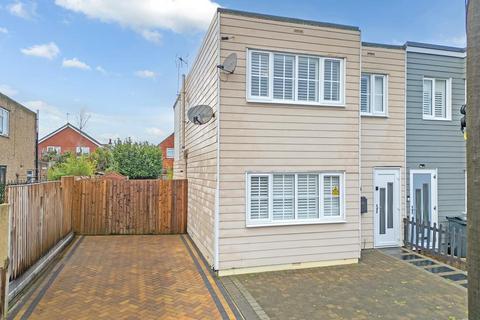 3 bedroom end of terrace house for sale, Dudley Road, Clacton-on-Sea CO15