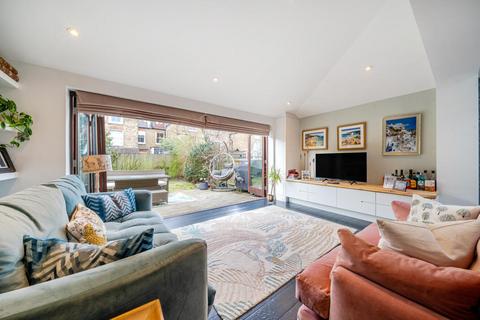 42a Childebert Road, London, SW17 8EX