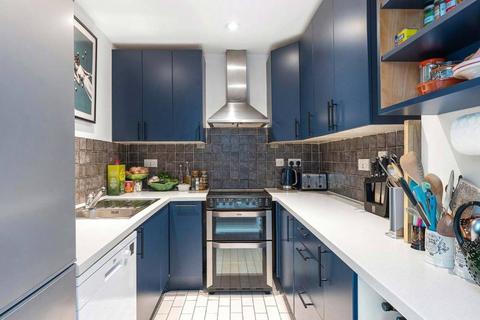 2 bedroom flat for sale, Finborough Road, Chelsea, London, SW10