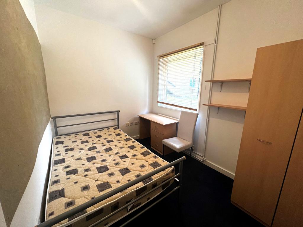 Bedroom 1 (Available)