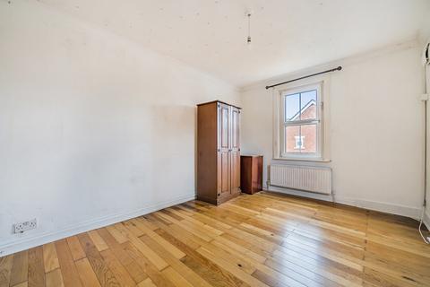 undefined, Basingstoke Road, Reading, Berkshire