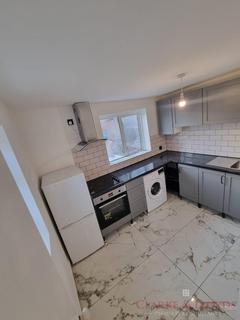 3 bedroom detached house to rent, Buckhurst Hill IG9