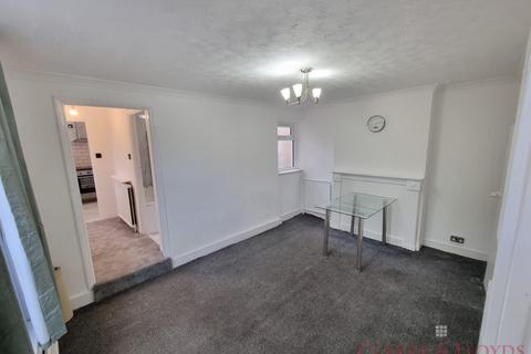 3 bedroom detached house to rent, Buckhurst Hill IG9