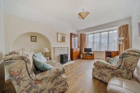 3 bedroom end of terrace house for sale, Carstairs Road, London