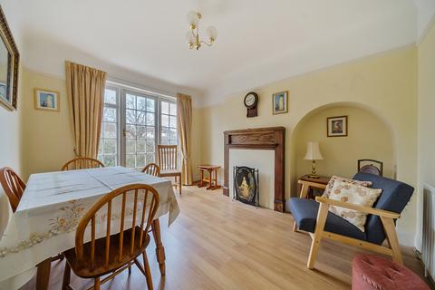 3 bedroom end of terrace house for sale, Carstairs Road, London