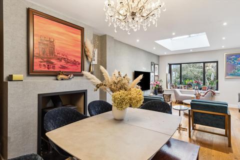 5 bedroom semi-detached house to rent, Holland Avenue, London, SW20