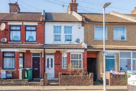 2 bedroom terraced house to rent, Benskin Road, Watford WD18 0HW, Watford, WD18